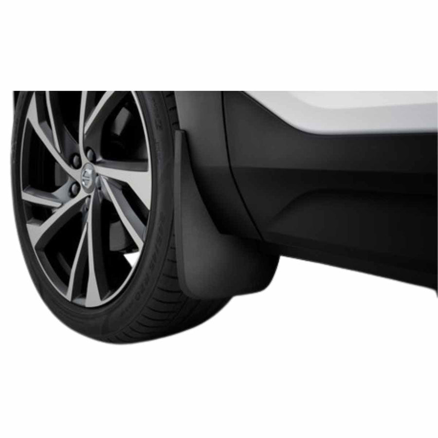 GUARDAFANGOS DELANTEROS NEGRO EC40